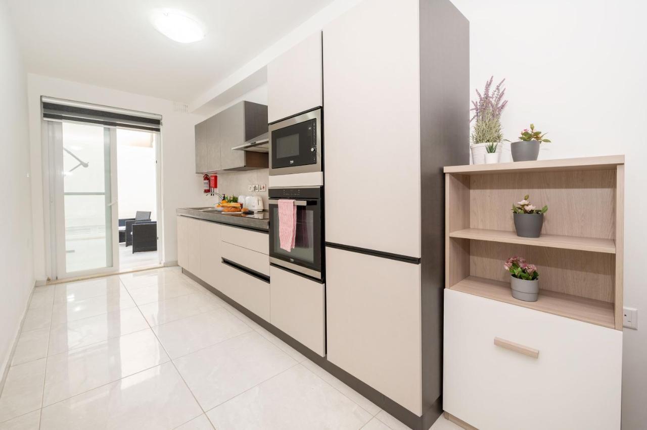 Flotta Island Apartments Gzira Ngoại thất bức ảnh